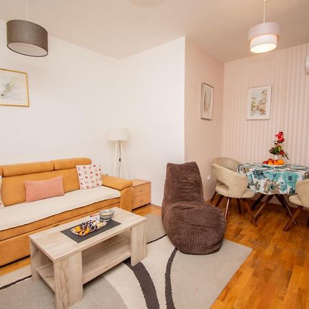 Apartman Klara Petrovac Exteriér fotografie